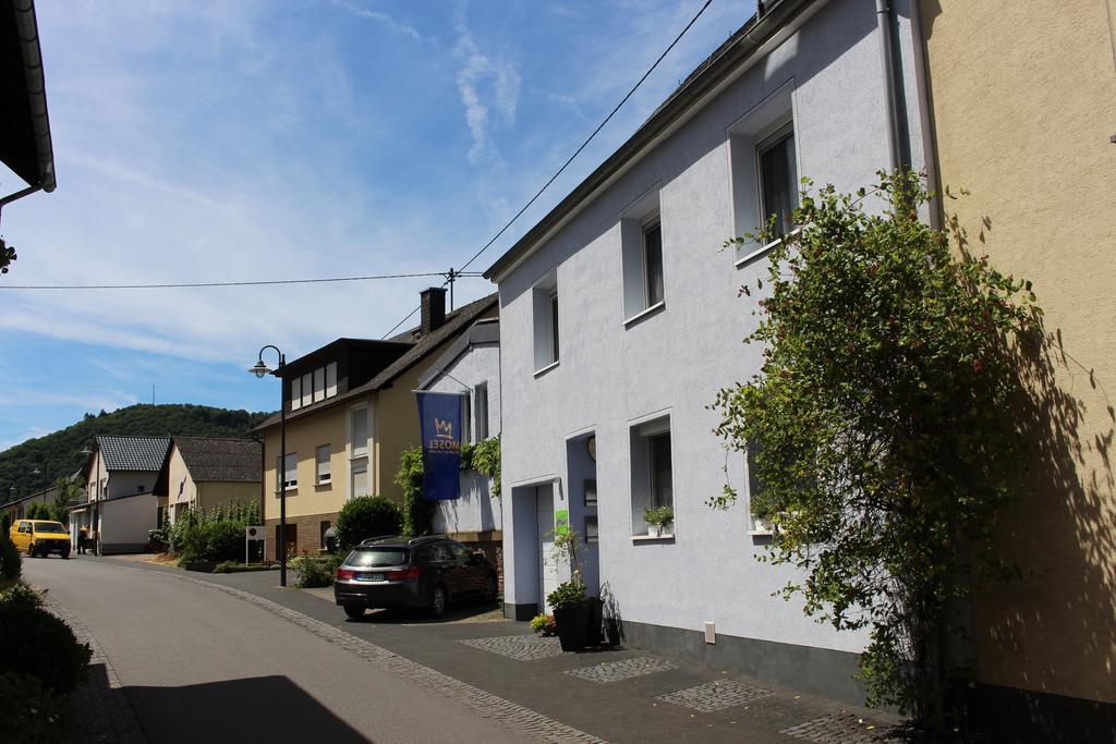Ferienwohnungen Am Bruttiger Moselsteig Extérieur photo